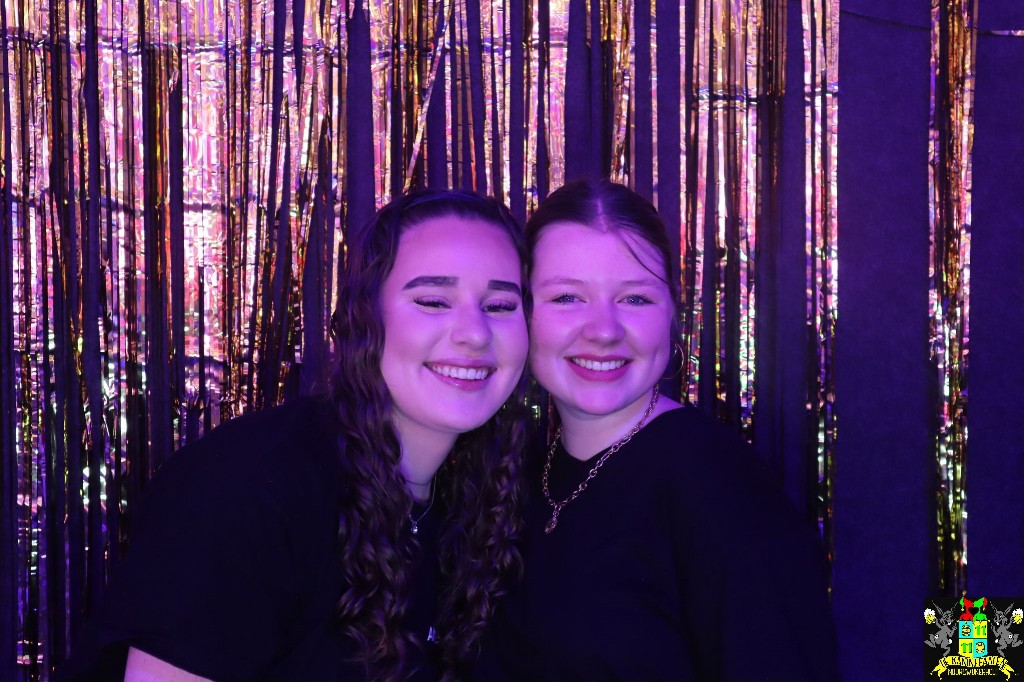 ../Images/Jeugd Opwarmbal Photobooth 405.jpg